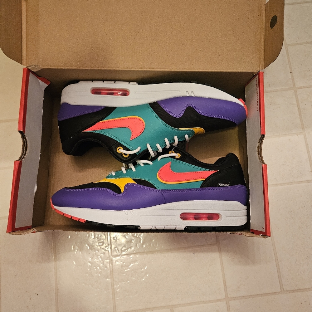 Nike Air Max 1 Windbreaker